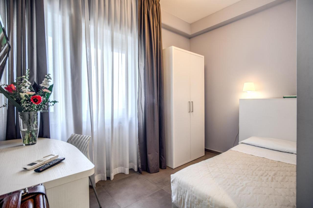 Casa Per Ferie Ravasco San Pietro Hotel Roma Exterior foto