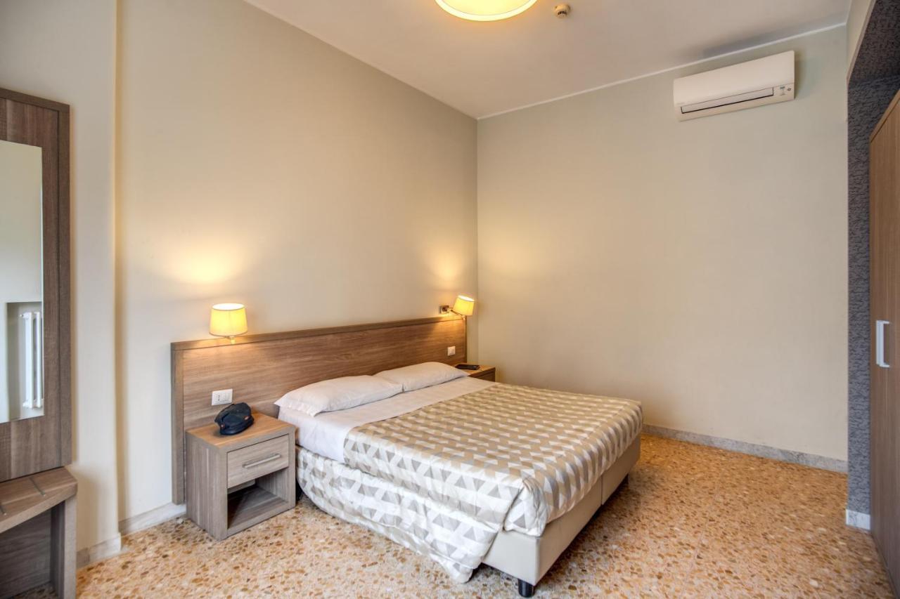 Casa Per Ferie Ravasco San Pietro Hotel Roma Exterior foto