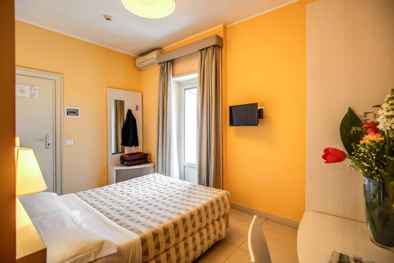 Casa Per Ferie Ravasco San Pietro Hotel Roma Exterior foto
