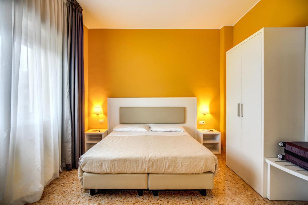 Casa Per Ferie Ravasco San Pietro Hotel Roma Exterior foto