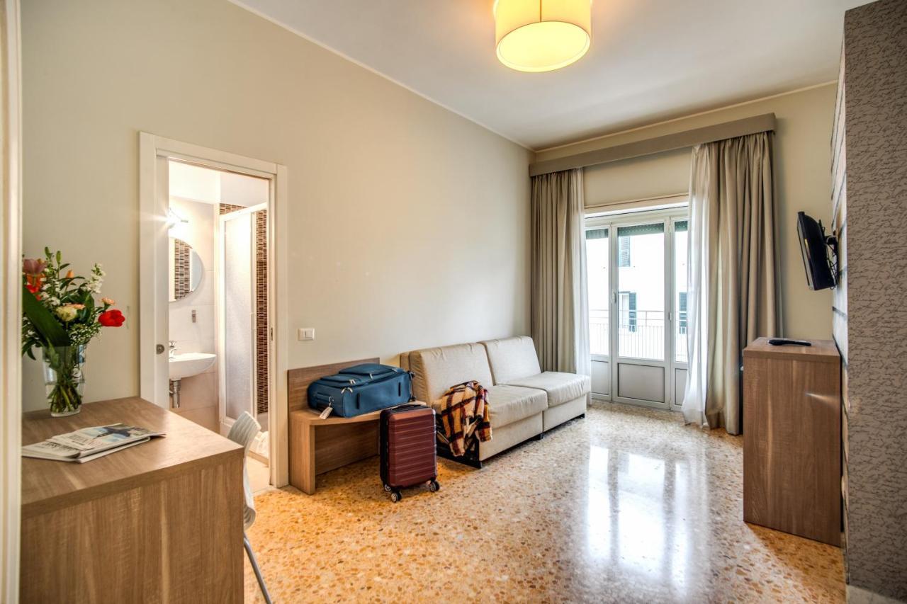 Casa Per Ferie Ravasco San Pietro Hotel Roma Exterior foto
