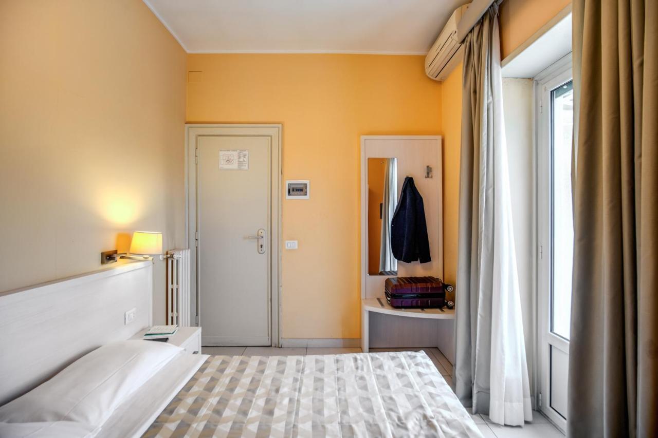 Casa Per Ferie Ravasco San Pietro Hotel Roma Exterior foto