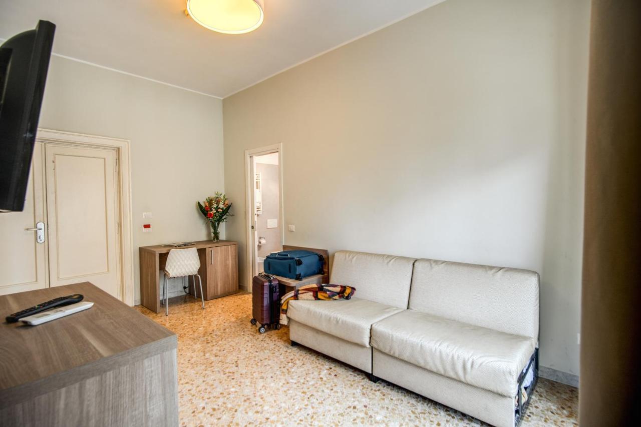 Casa Per Ferie Ravasco San Pietro Hotel Roma Exterior foto