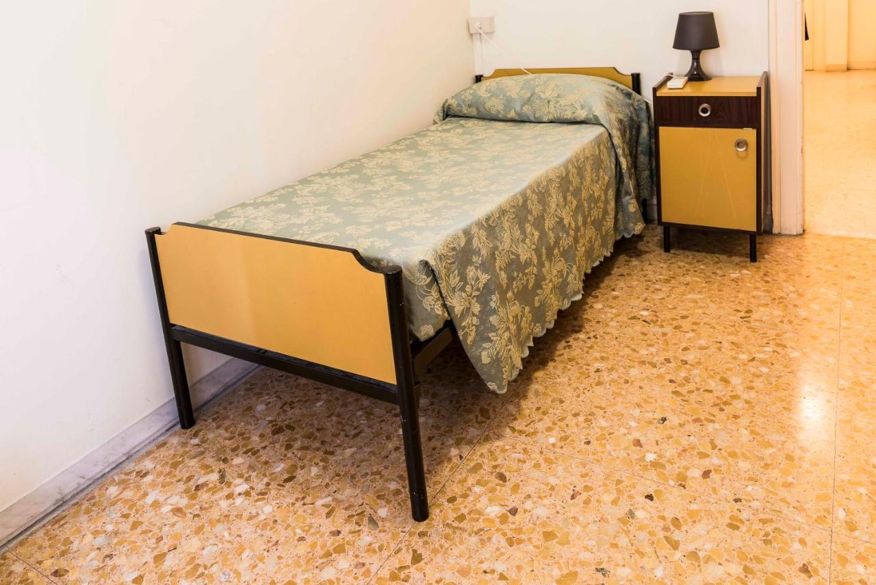 Casa Per Ferie Ravasco San Pietro Hotel Roma Exterior foto